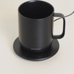 Ember Temperature Control Smart Mug Black 10oz Coffee Tea Cup CM19 With Charger